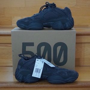 🚫SOLD🚫 Yeezy 500 Utility black size 9